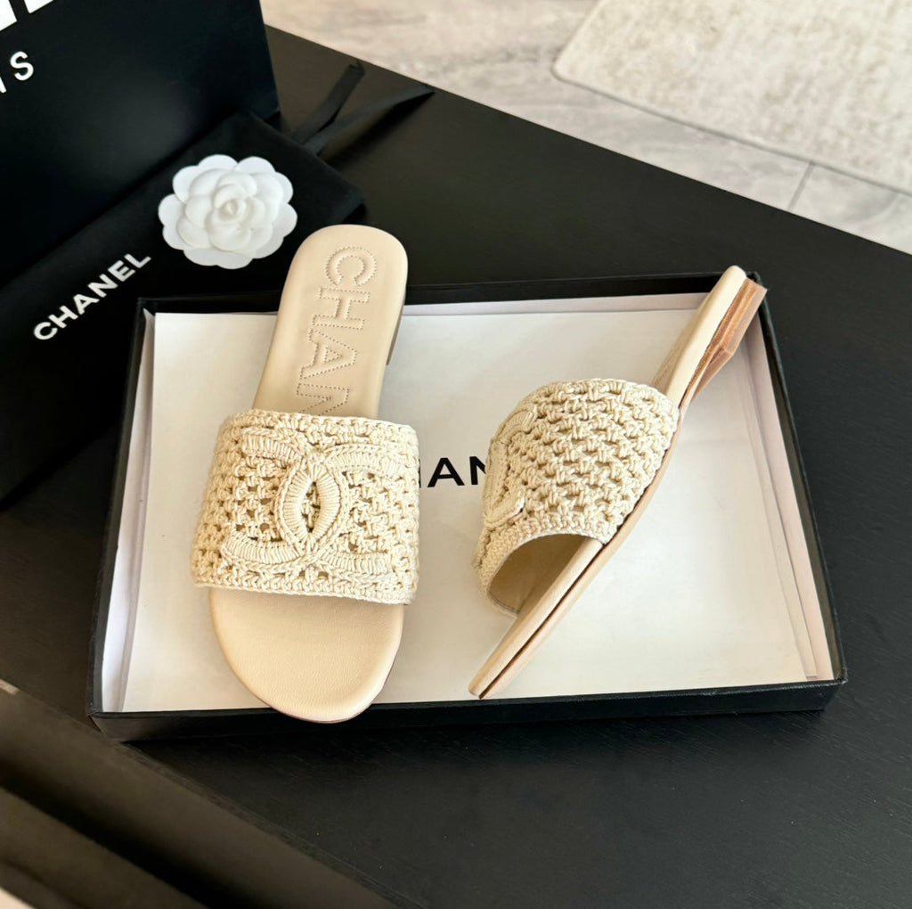 Slippers Beige Cream Lambskin