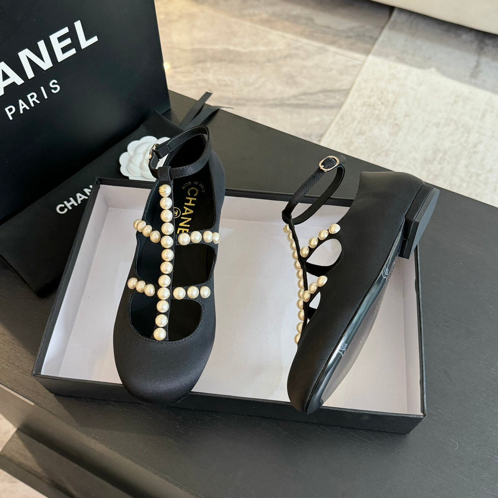 MARY JANES SHOES BLACK GOATSKIN WITH FAUX PEARL