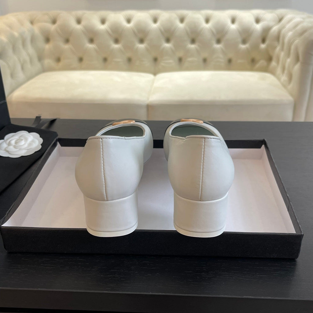 CC PUMP WHITE MIX BLACK CALFSKIN