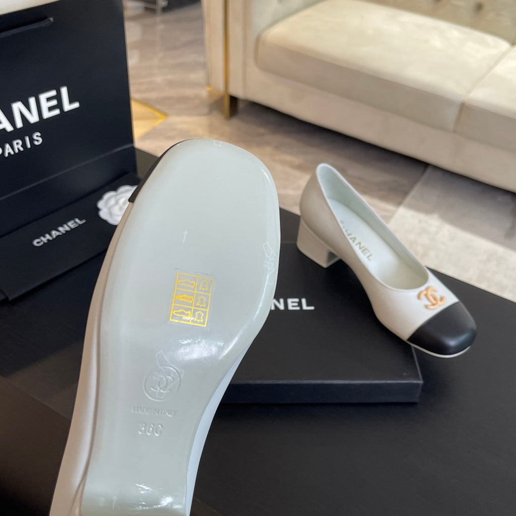 CC PUMP WHITE MIX BLACK CALFSKIN