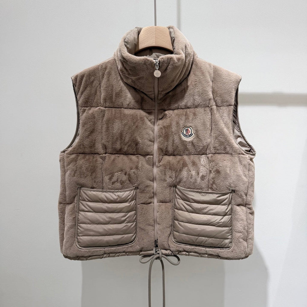 MONCLER 25S DOWN VEST 210