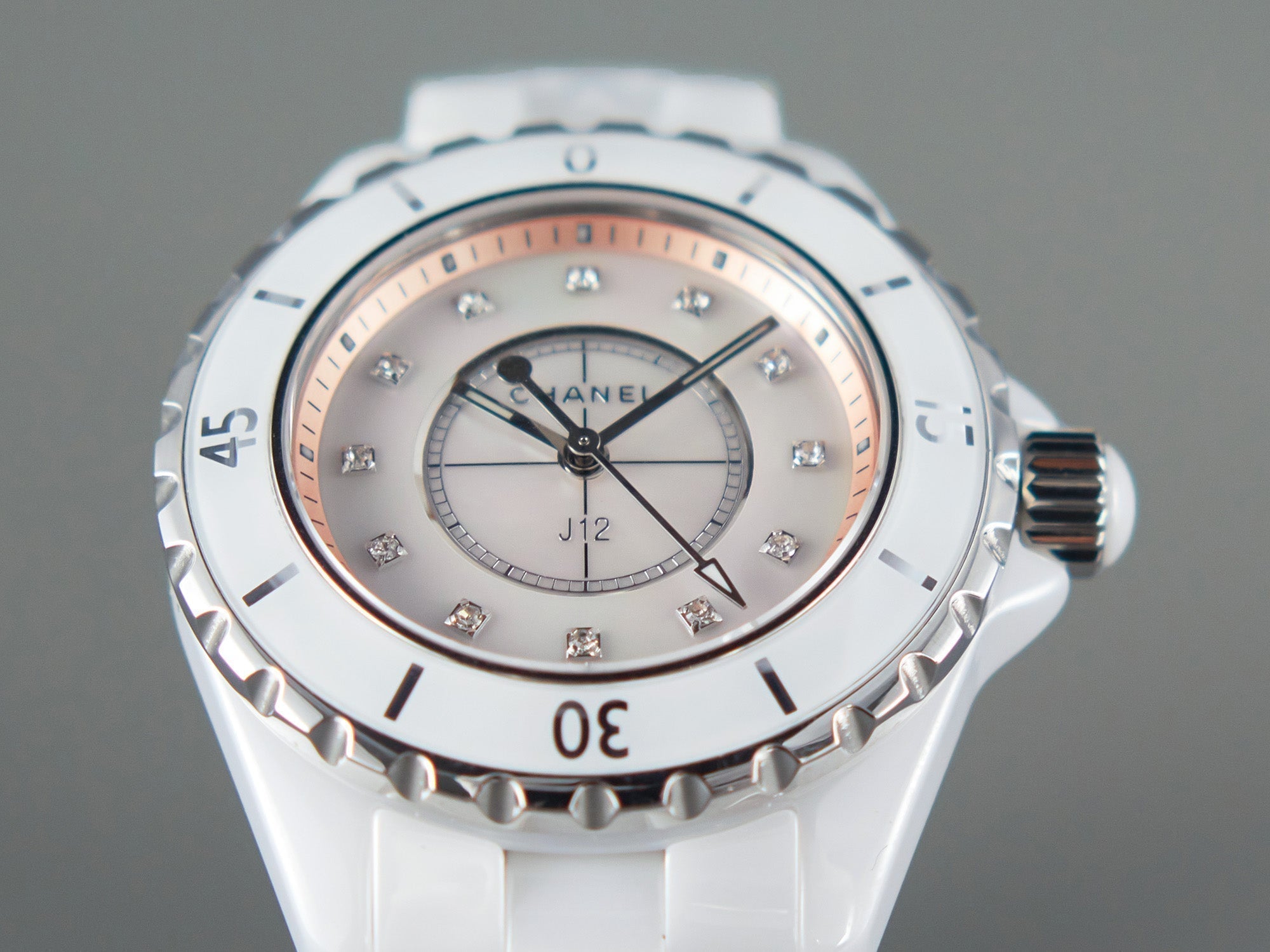 J12 33mm Quartz White Ceramic Diamond Numerals Pink Mop Dial