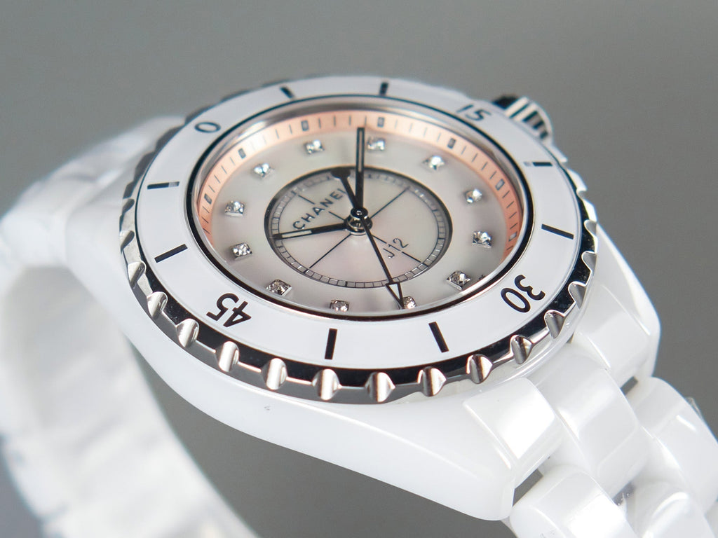J12 33mm Quartz White Ceramic Diamond Numerals Pink Mop Dial
