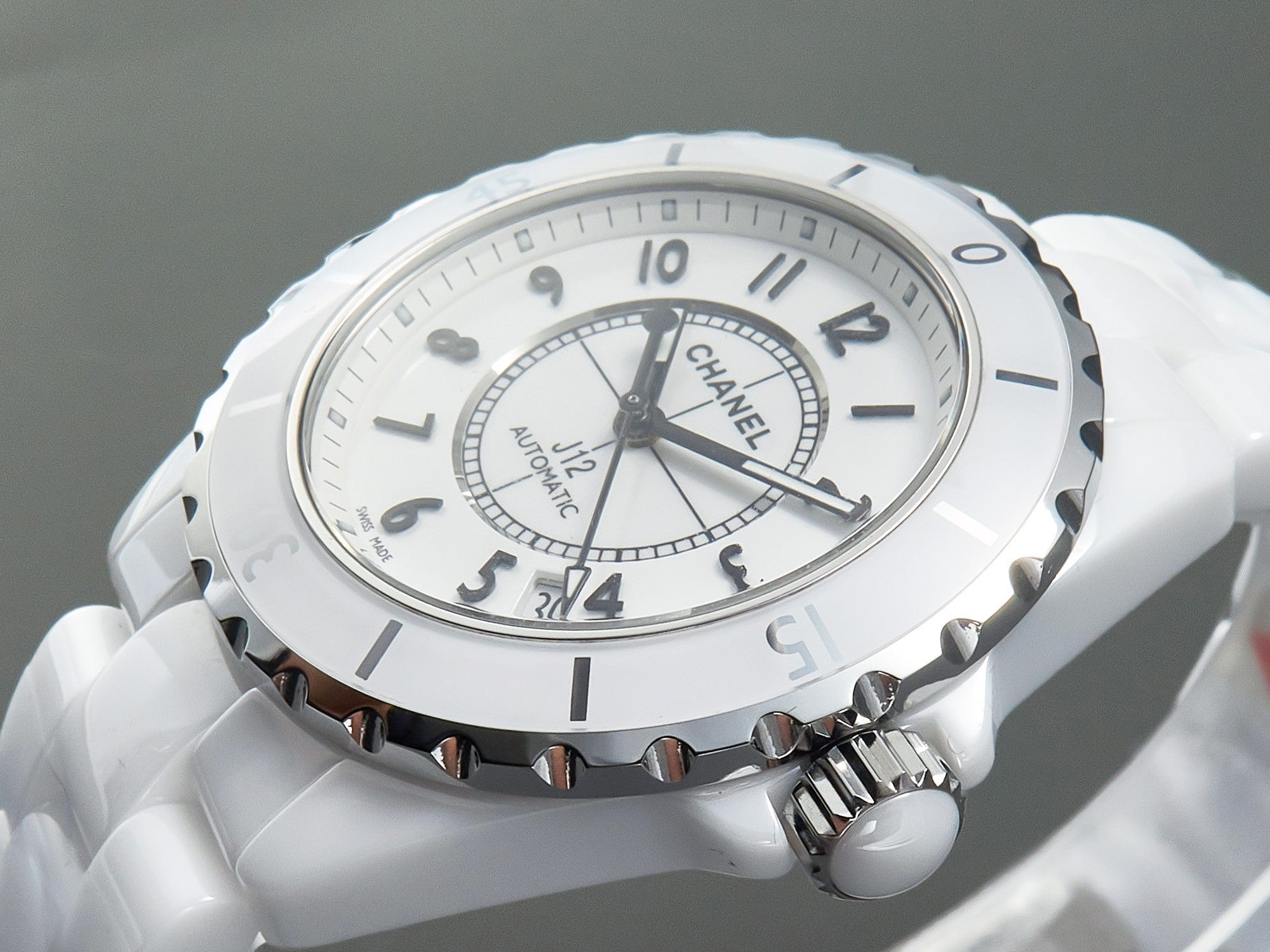 J12 Date Automatic White Ceramic Black Numerals White Dial