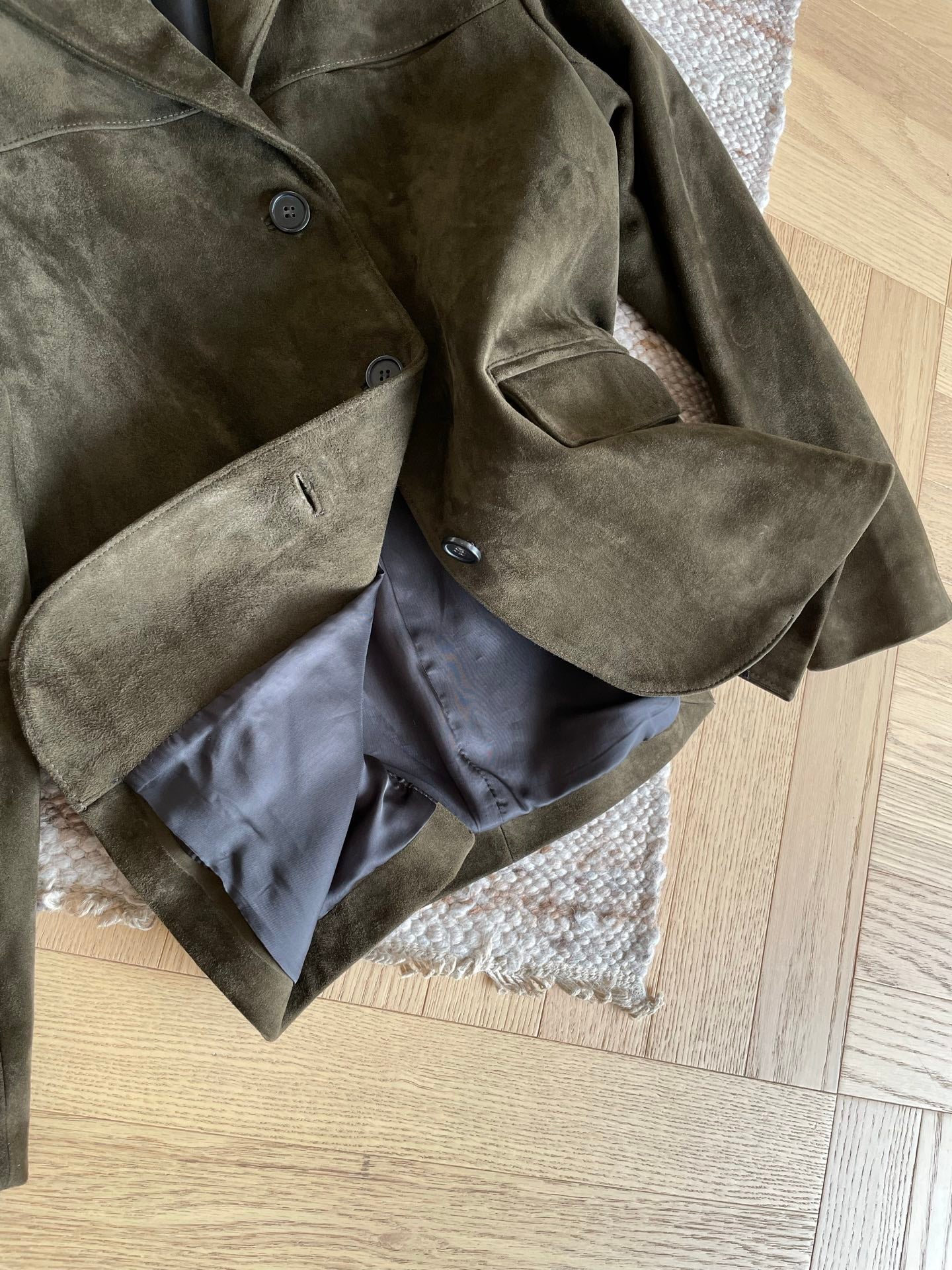 PRADA 25S SUEDE JACKET 401