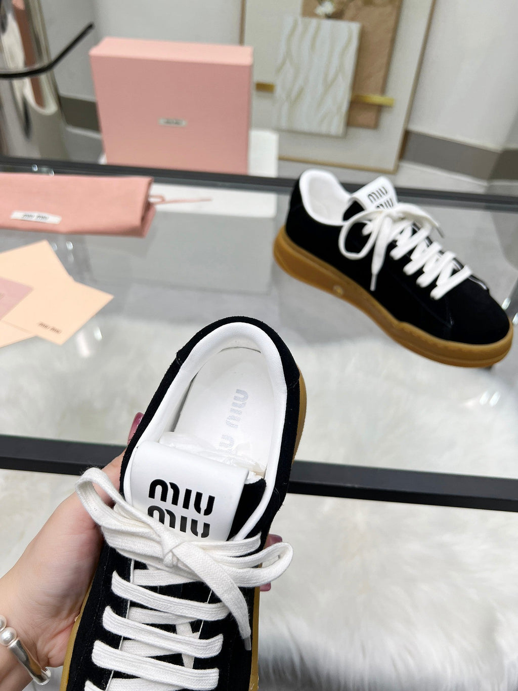 ECRU SNEAKERS IN BLACK SUEDE