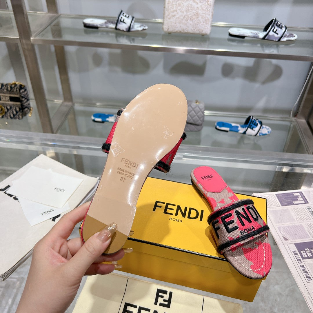 FF Women Signature Slides Dark Pink Gray Canvas Slide