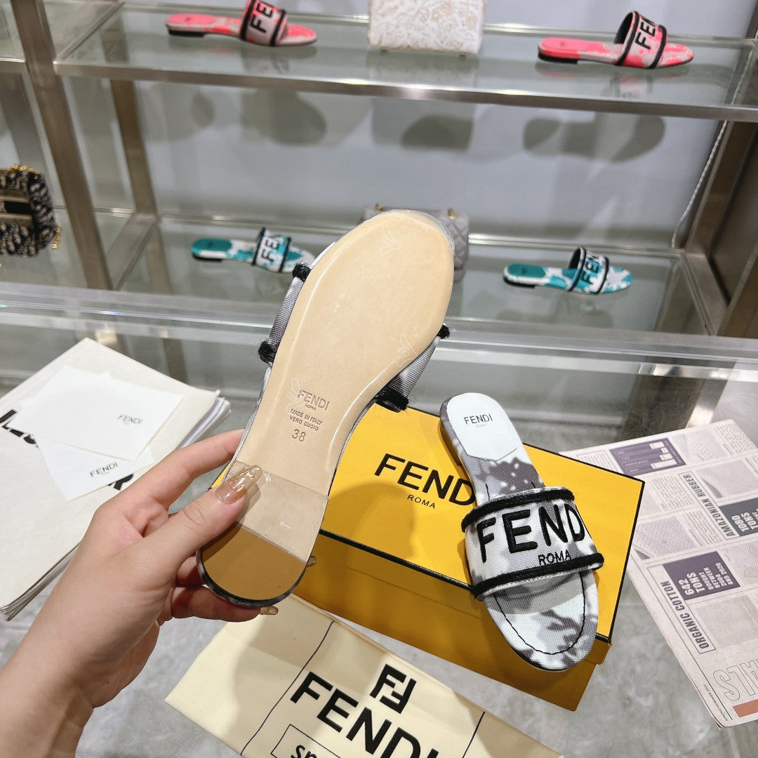 FF Women Signature Slides Gray Canvas Slide