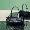 HANDBAG 32 IN BLACK SOFT SMOOTH LAMBSKIN
