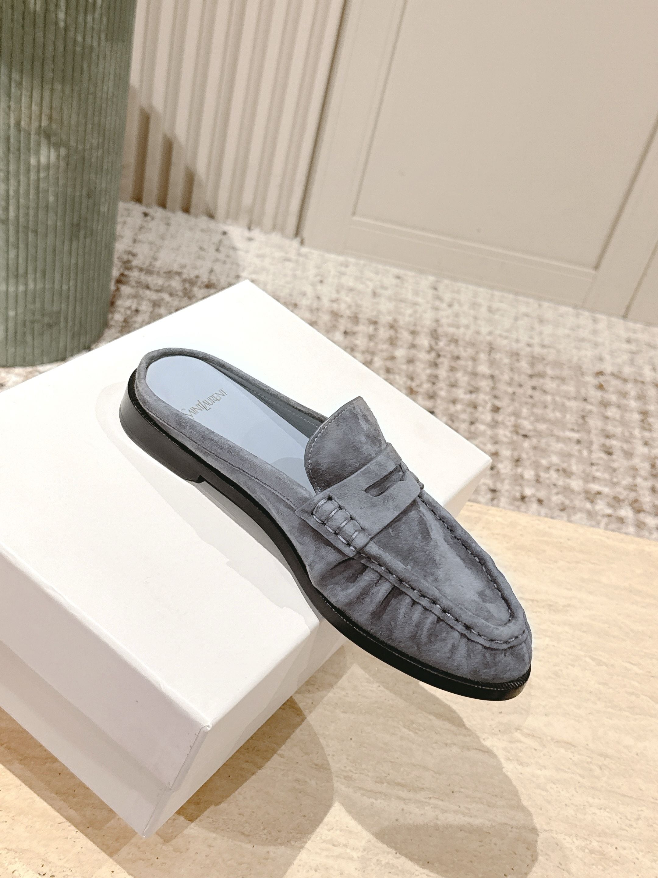 YSL 25S LOAFER MULE IN GRAY SUEDE