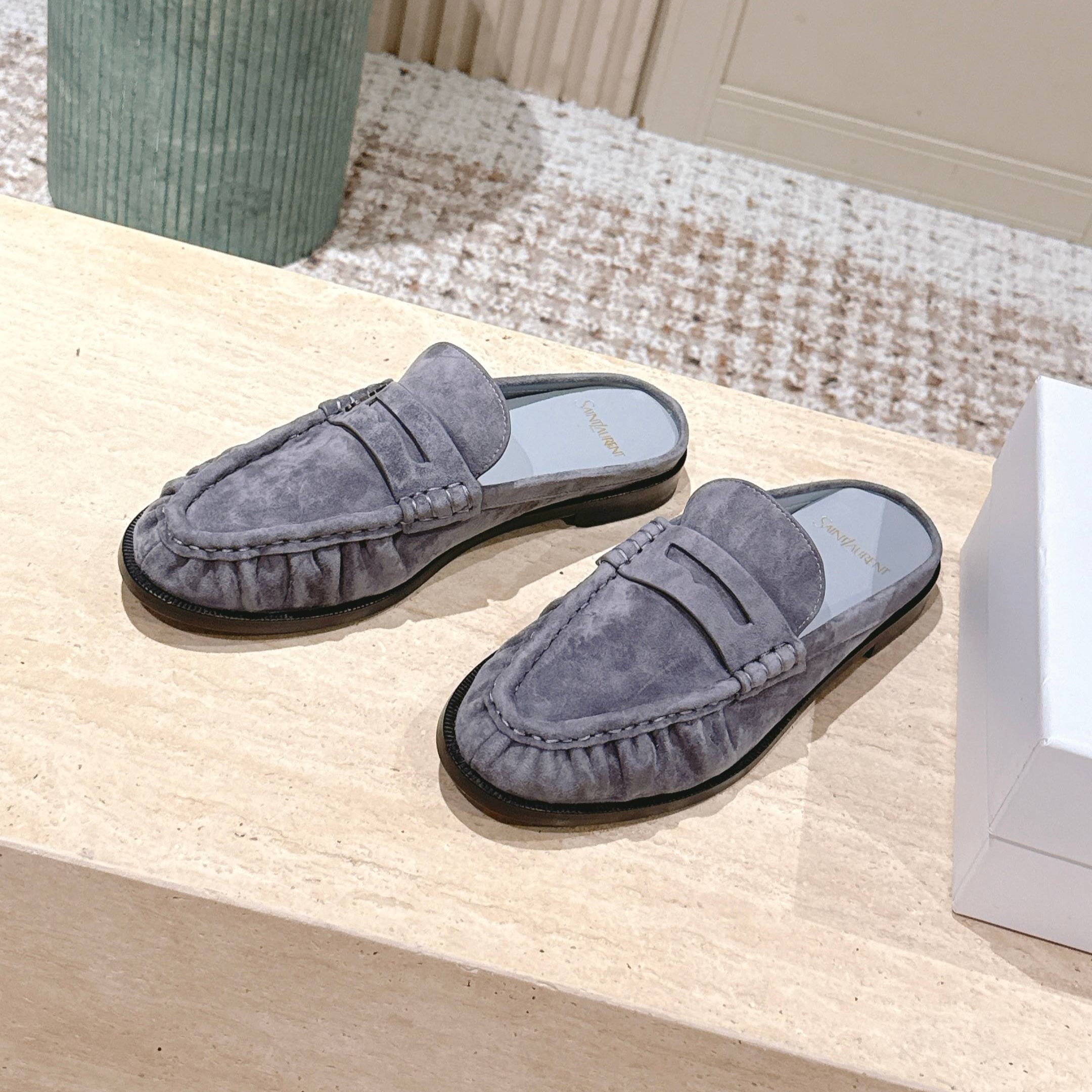 YSL 25S LOAFER MULE IN GRAY SUEDE
