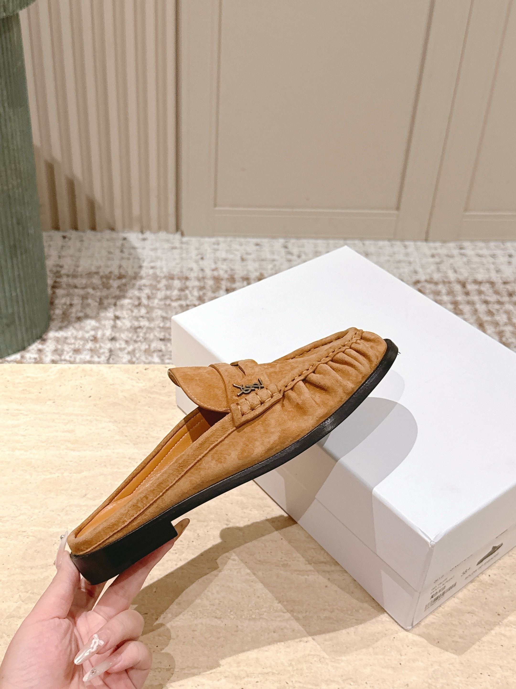 YSL 25S LOAFER MULE IN CARAMEL SUEDE