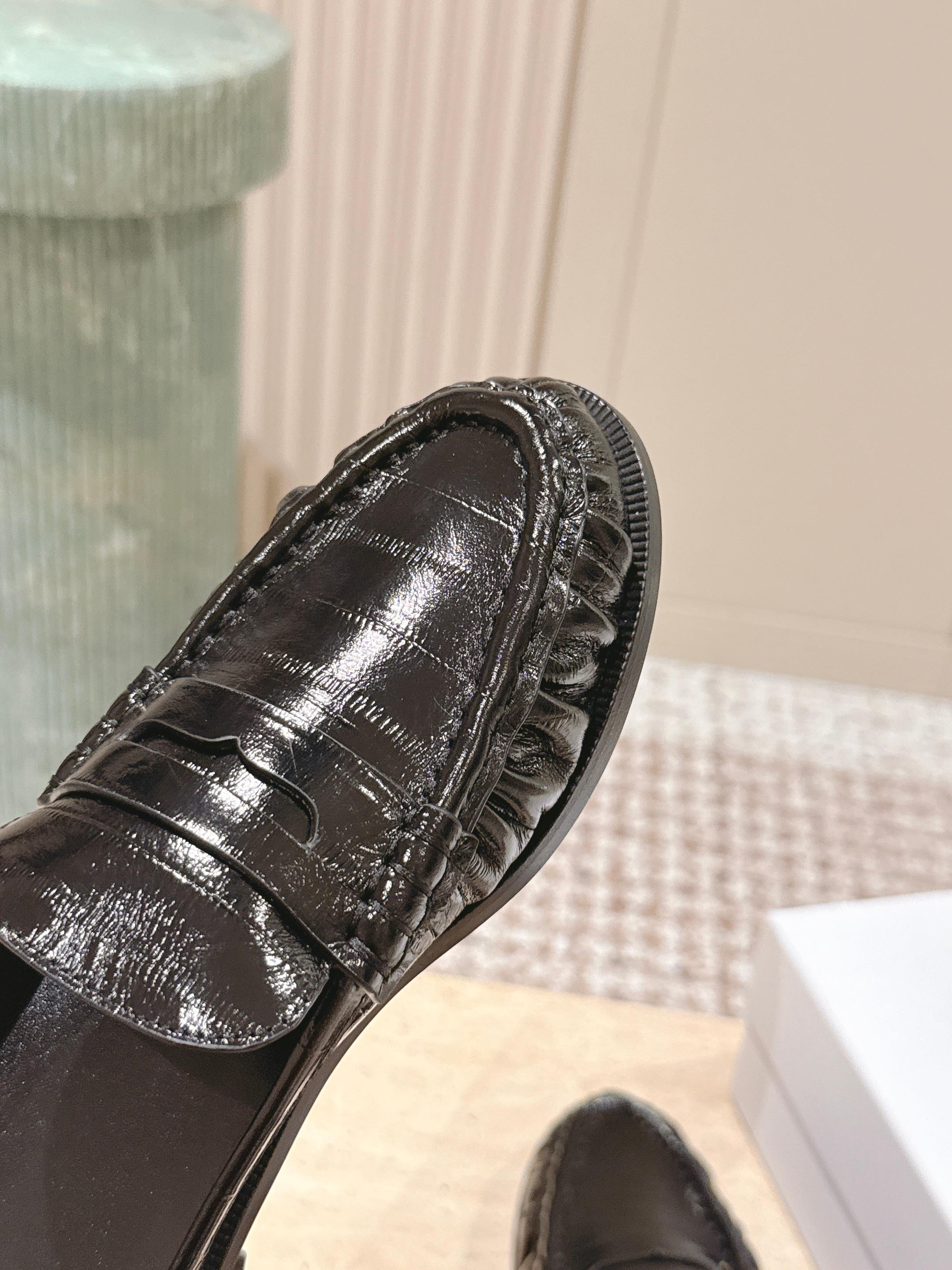 YSL 25S LOAFER MULE IN BLACK GLOSSY CALFSKIN