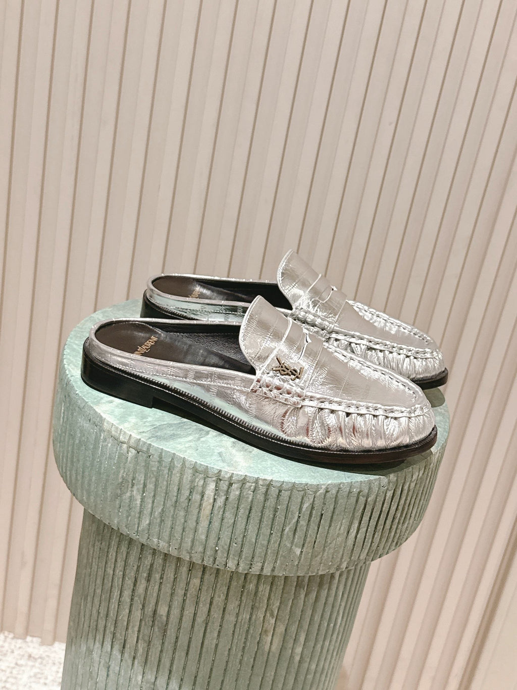 YSL 25S LOAFER MULE IN SILVER CALFSKIN