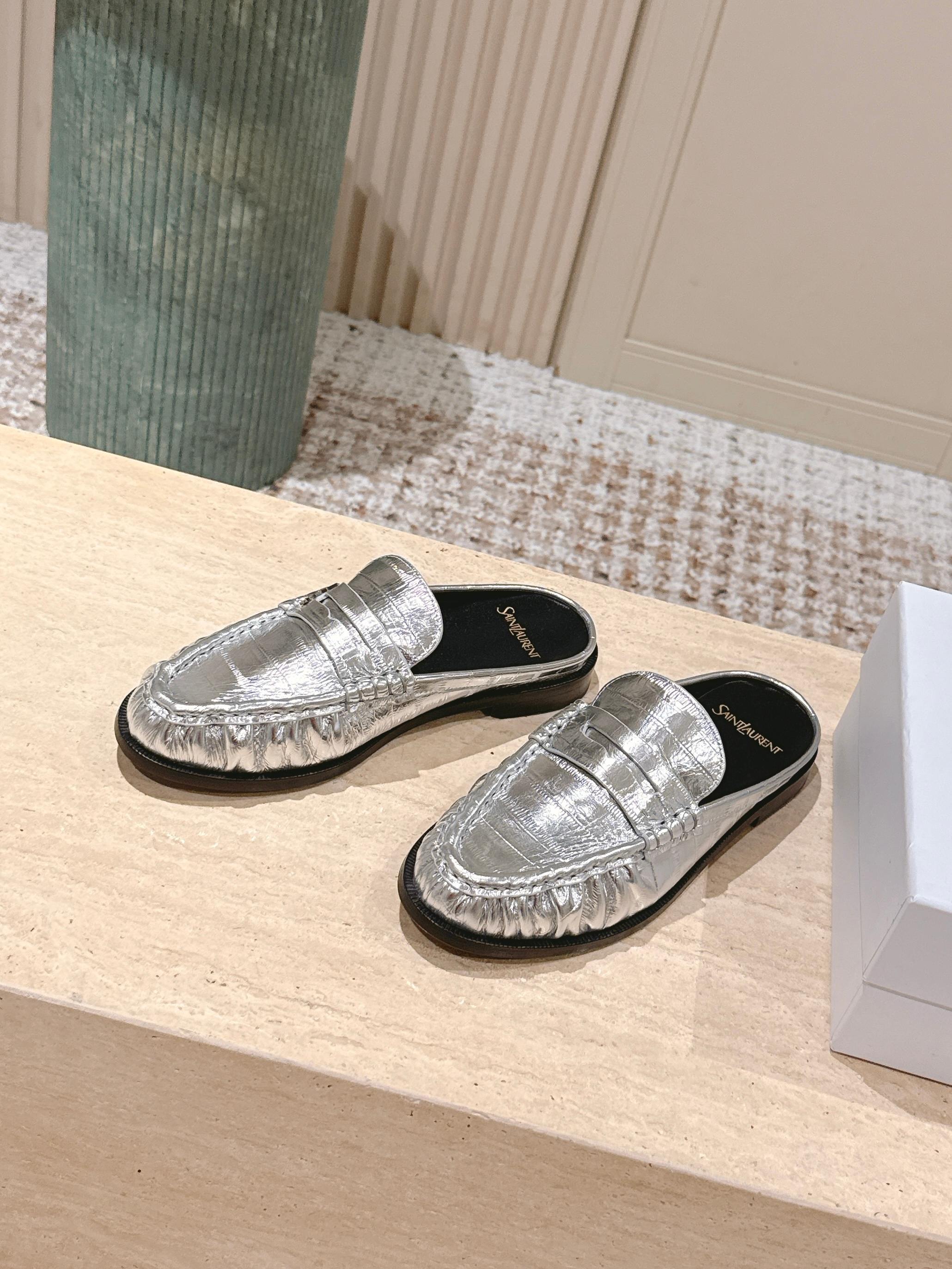 YSL 25S LOAFER MULE IN SILVER CALFSKIN