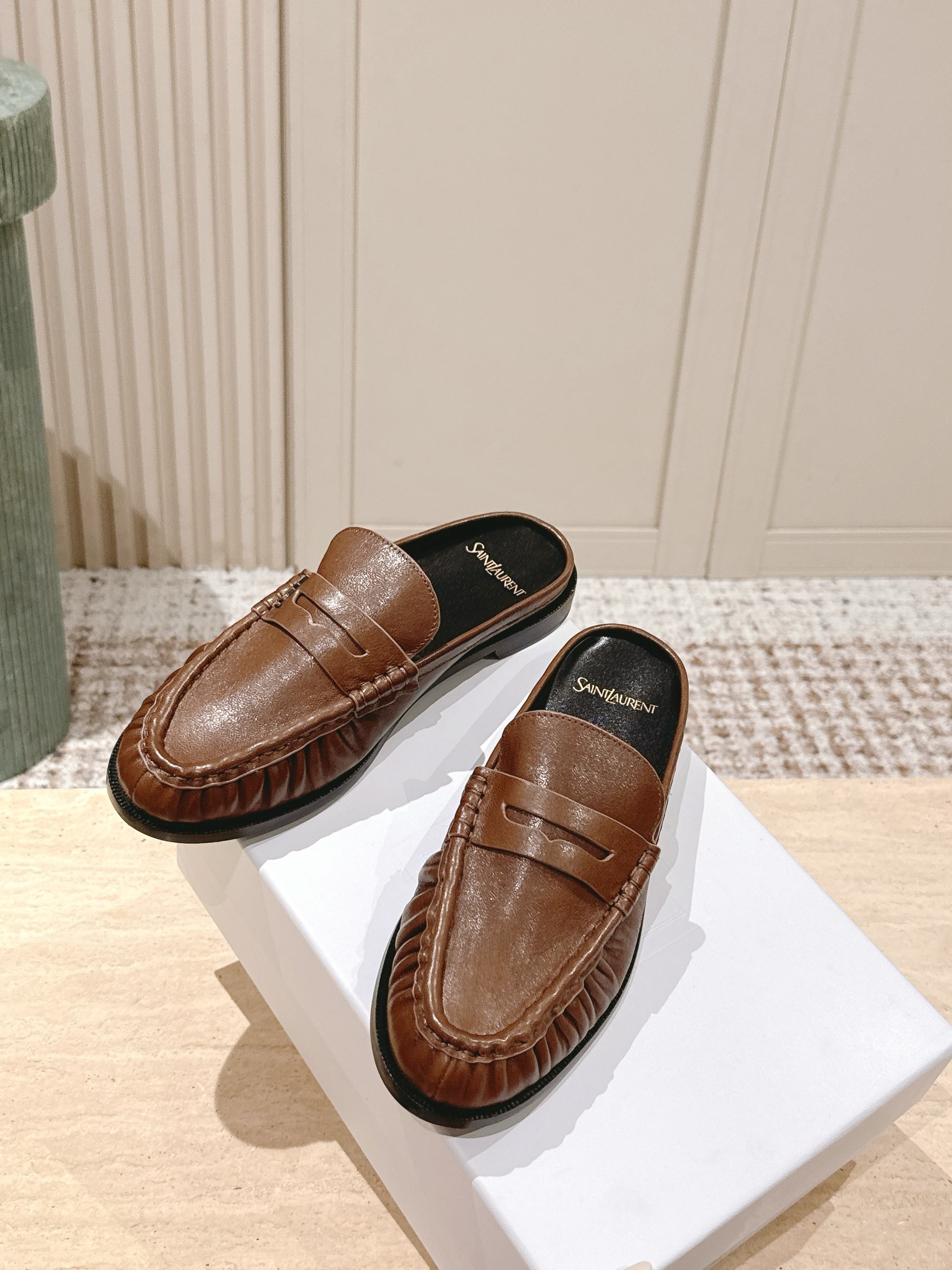 YSL 25S LOAFER MULE IN BROWN CALFSKIN