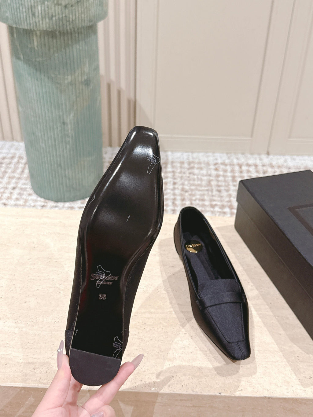 YSL 25S SAINT LAURENT POPPY BALLET FLATS IN BLACK SILK