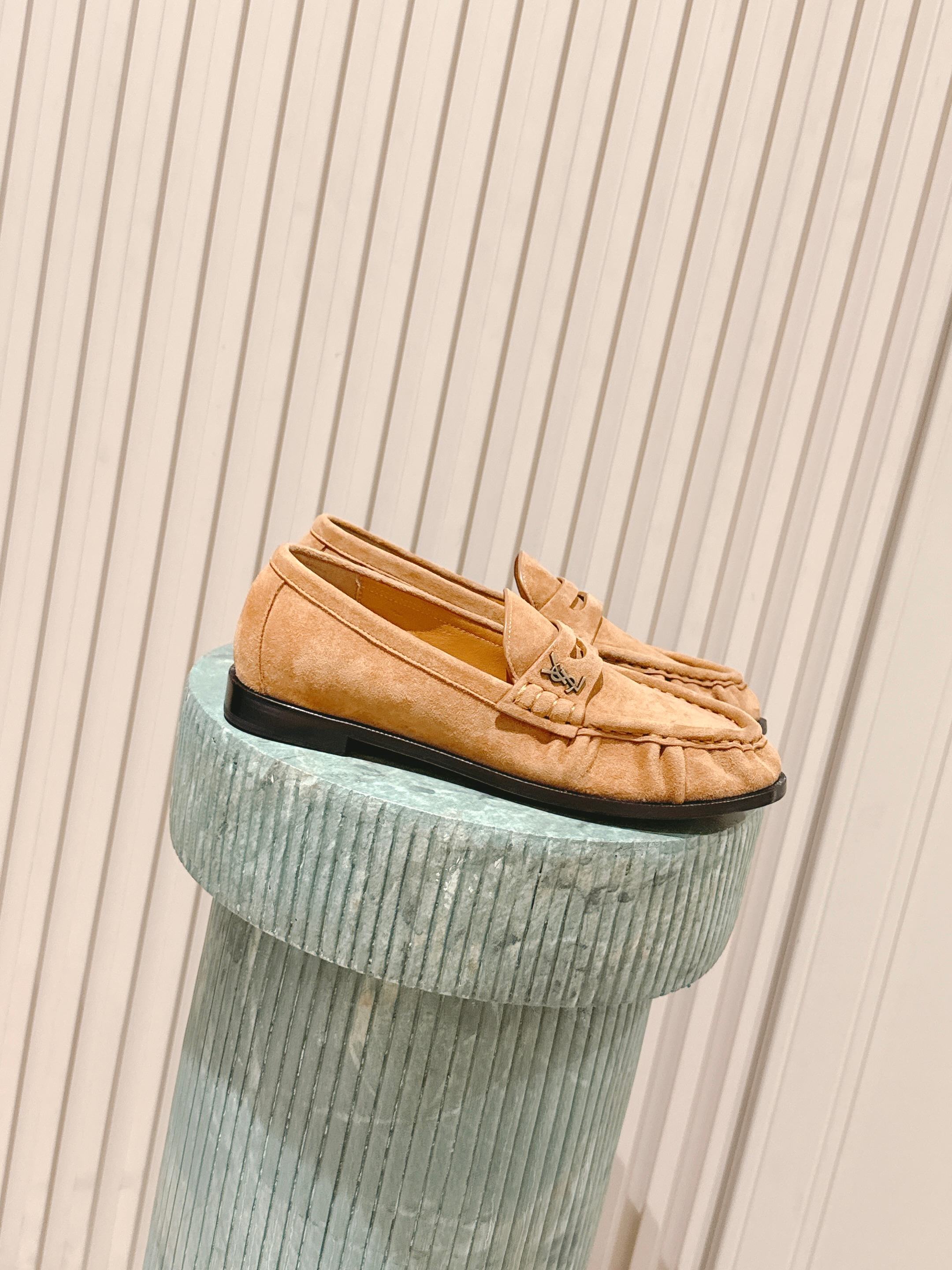 YSL 25S SAINT LAURENT LOAFERS IN BROWN SUEDE WITH SMALL LOGO