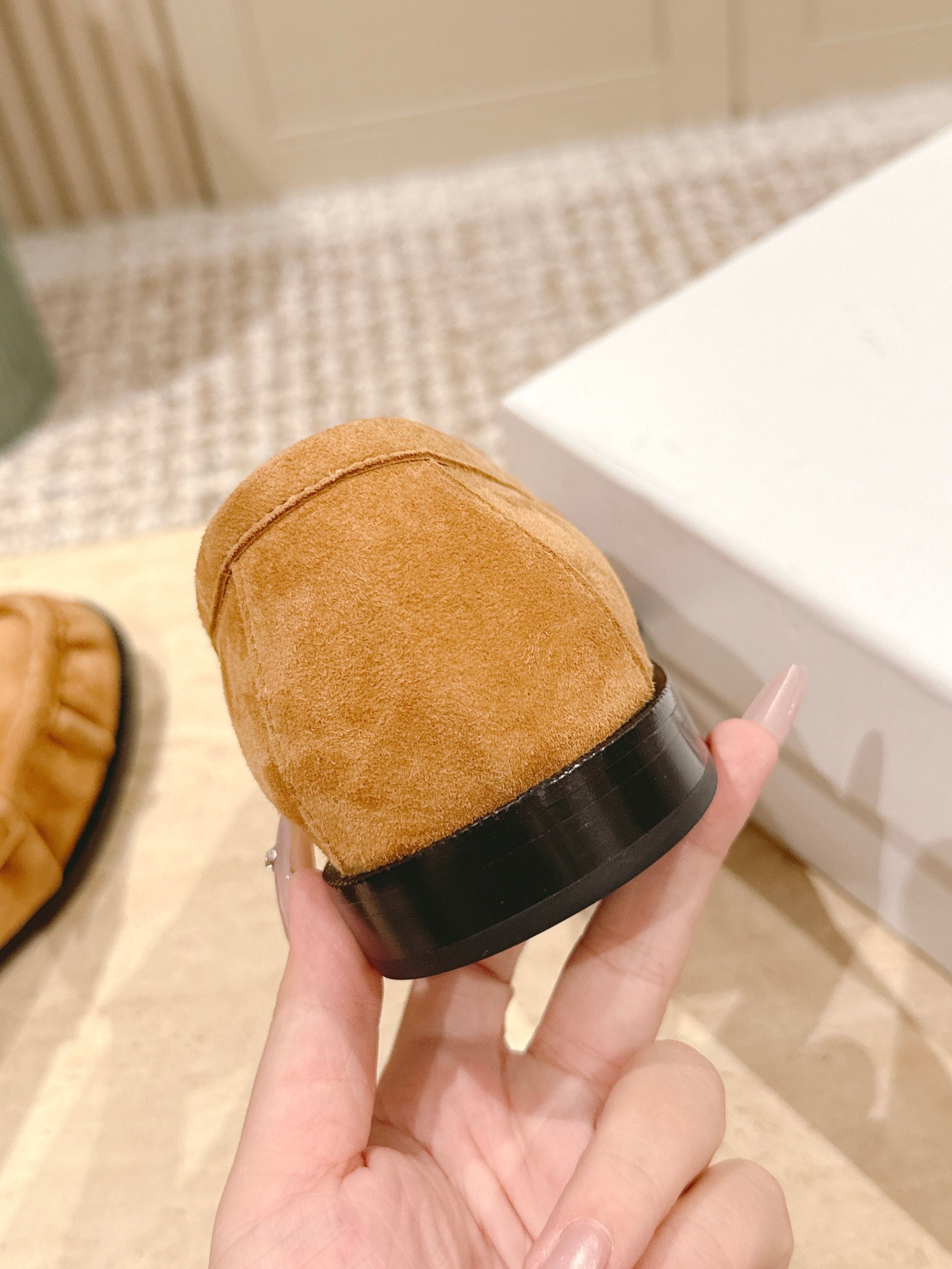 YSL 25S SAINT LAURENT LOAFERS IN BROWN SUEDE WITH SMALL LOGO