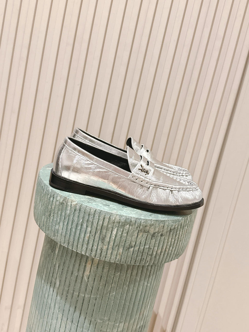 YSL 25S SAINT LAURENT LOAFERS IN SILVER CALFSKIN WITH SMALL LOGO