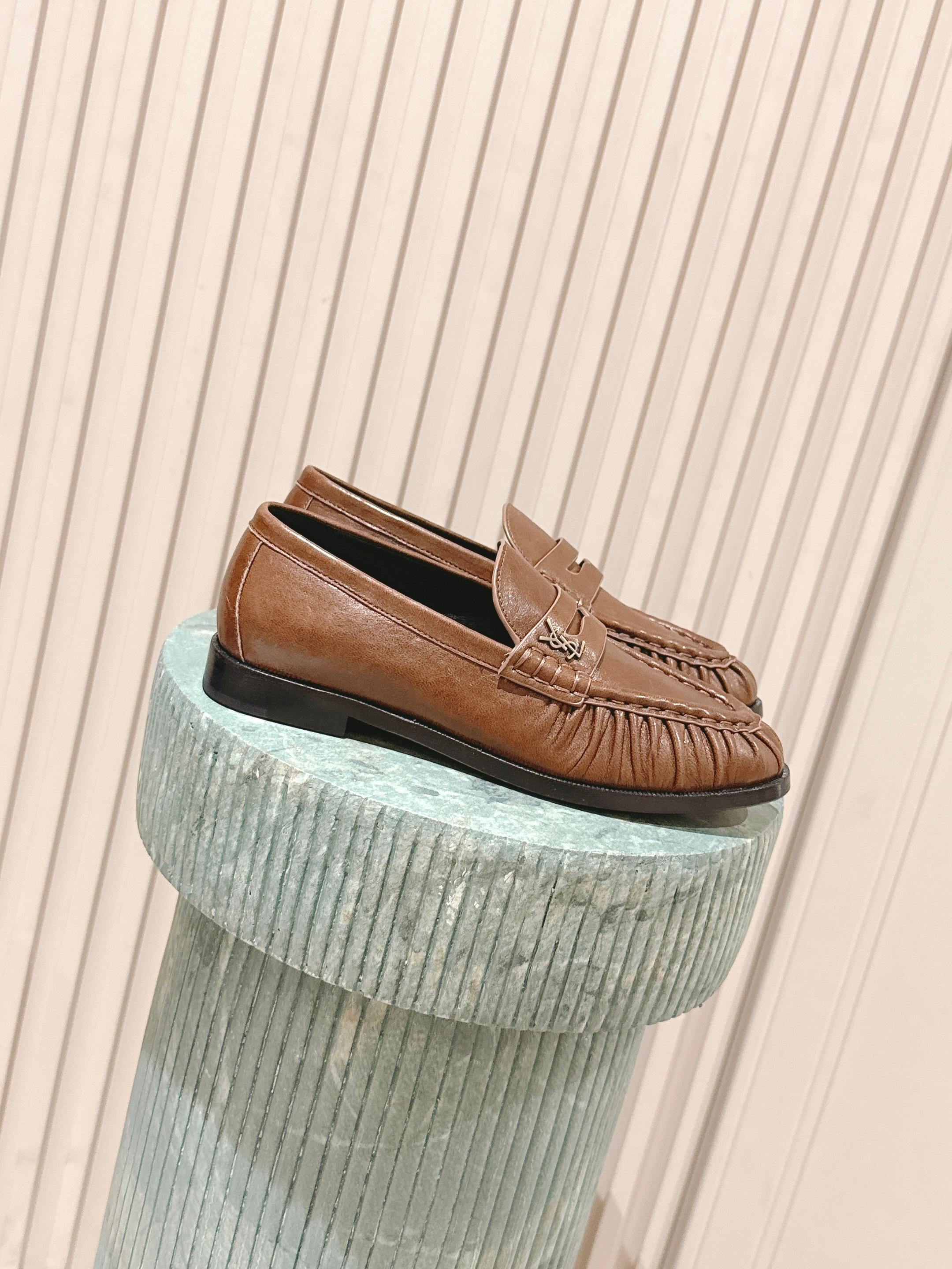YSL 25S SAINT LAURENT LOAFERS IN BROWN CALFSKIN WITH SMALL LOGO
