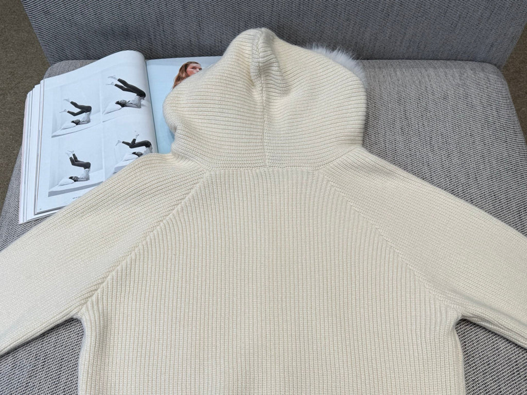 MIUMIU CARDIGAN STYLE 809