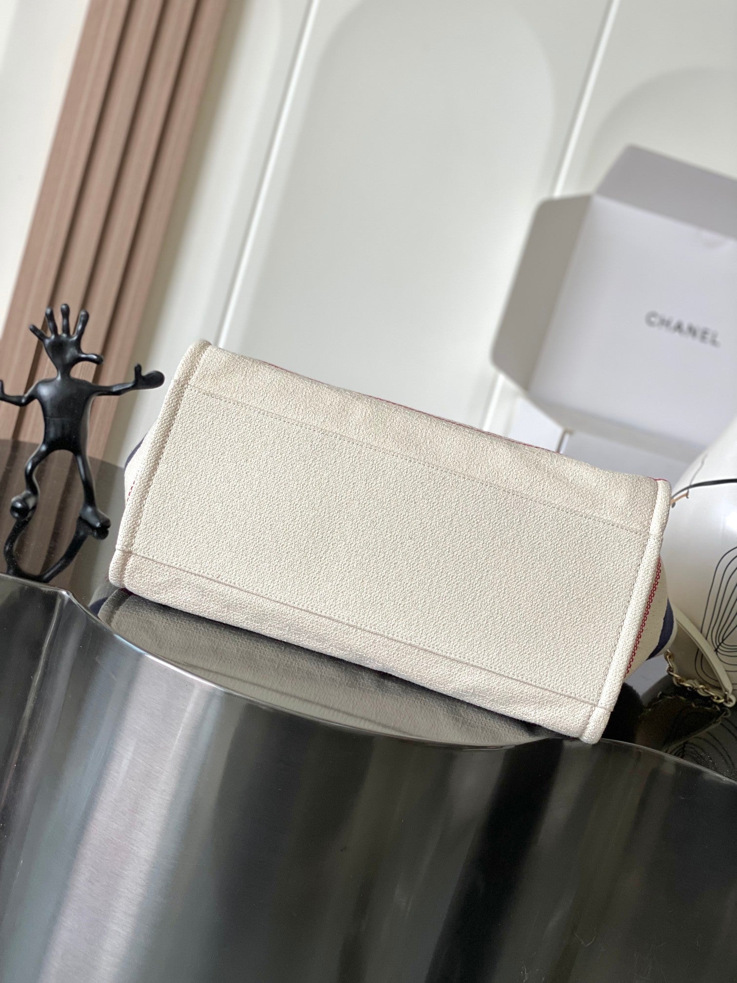 CHANEL 25S SHOPPING BAG 35 IN CREAM WHITE AND NAVY BLUE CANVAS