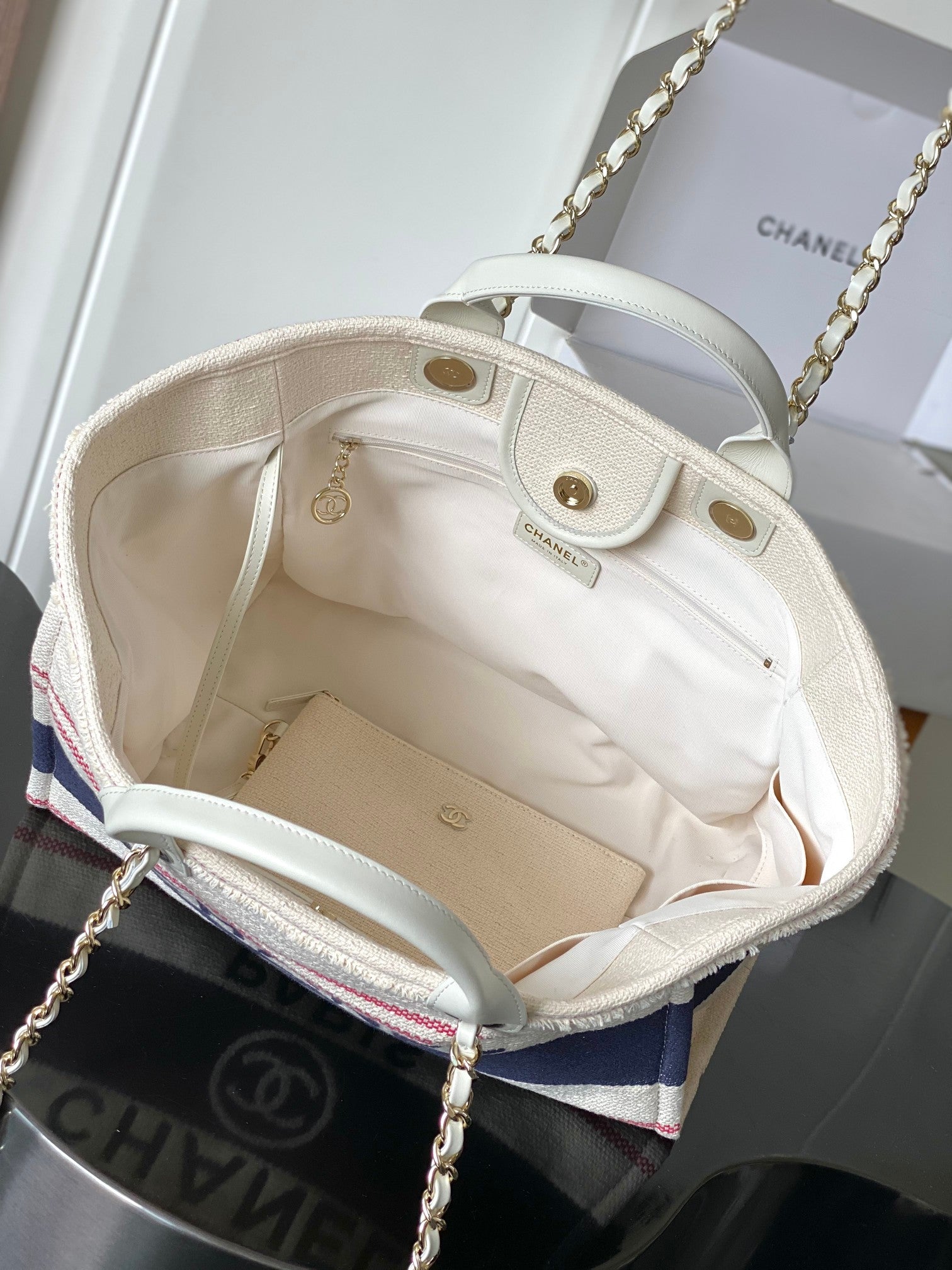 CHANEL 25S SHOPPING BAG 35 IN CREAM WHITE AND NAVY BLUE CANVAS
