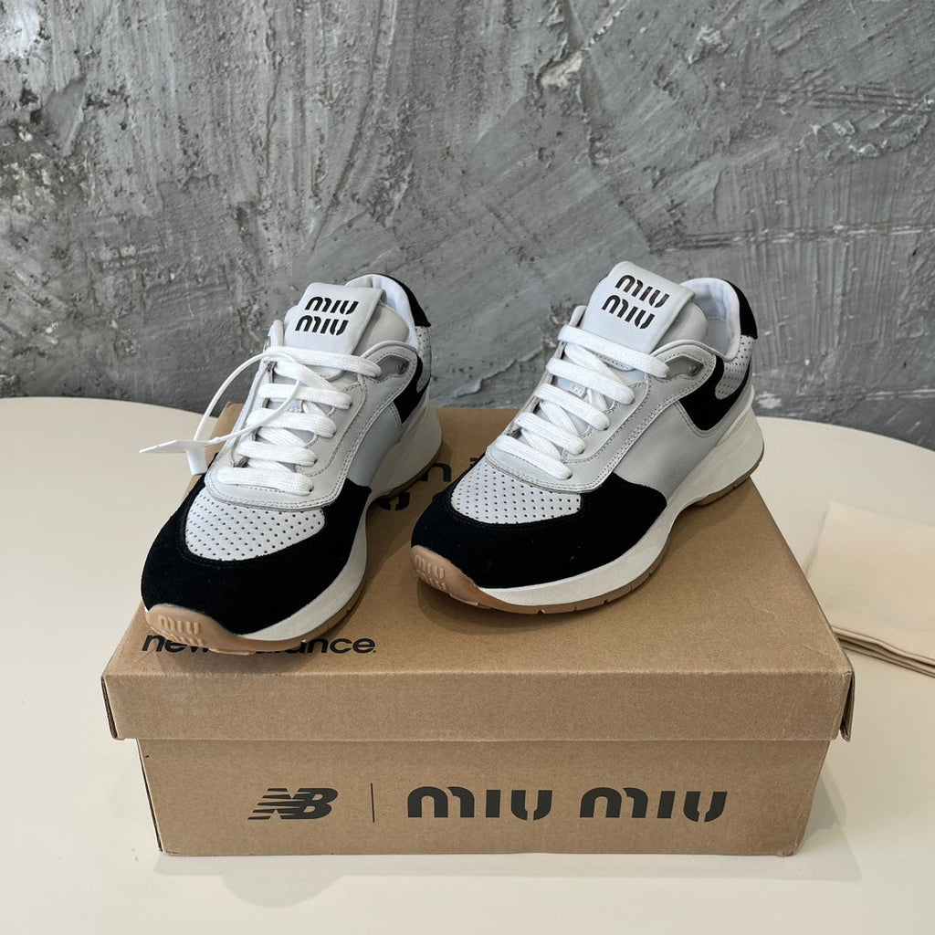 LIGHT GRAY MIX BLACK SNEAKERS COWHIDE