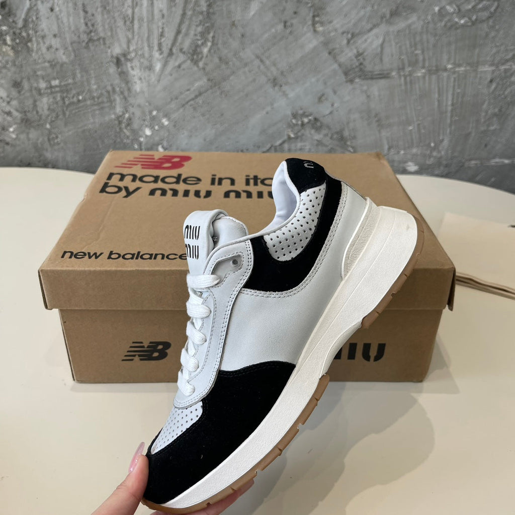 LIGHT GRAY MIX BLACK SNEAKERS COWHIDE