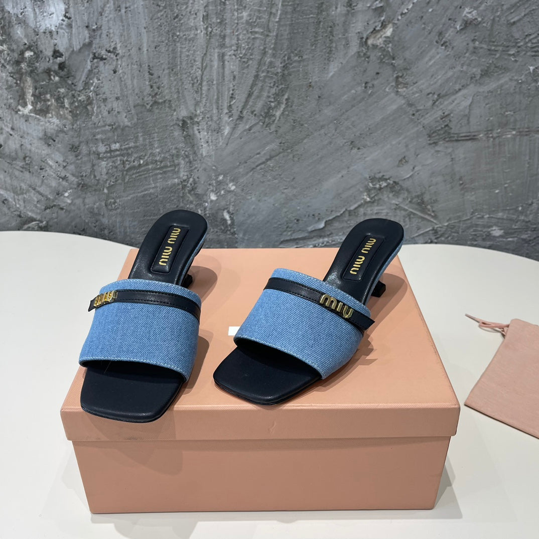 BLACK HIGH HEEL WITH BLUE STRAPS AND BLACK BELT