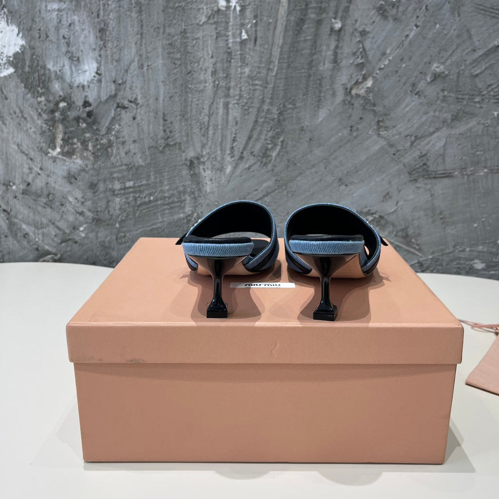 BLACK HIGH HEEL WITH BLUE STRAPS AND BLACK BELT