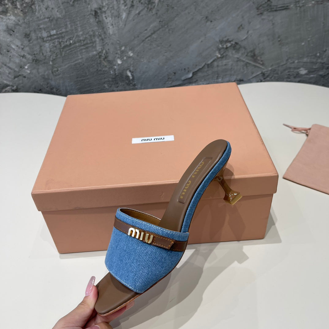 CARAMEL HIGH HEEL WITH BLUE STRAPS AND CARAMEL BELT