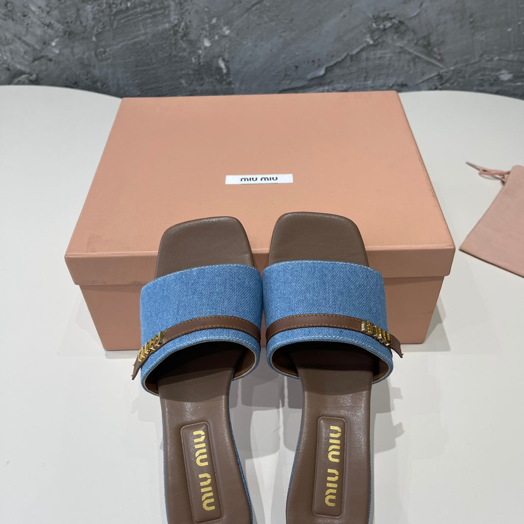 CARAMEL HIGH HEEL WITH BLUE STRAPS AND CARAMEL BELT