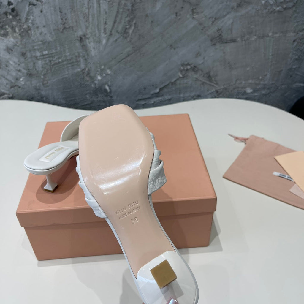 HIGH - HEEL WHITE SHEEPSKIN WITH STYLIZED STRAPS