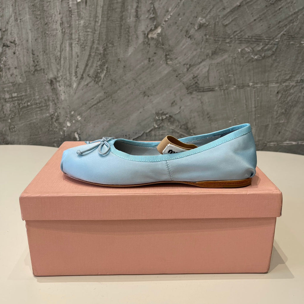 BALLET FLAT SHOES LIGHT BLUE GLOSSY SHEEPSKIN