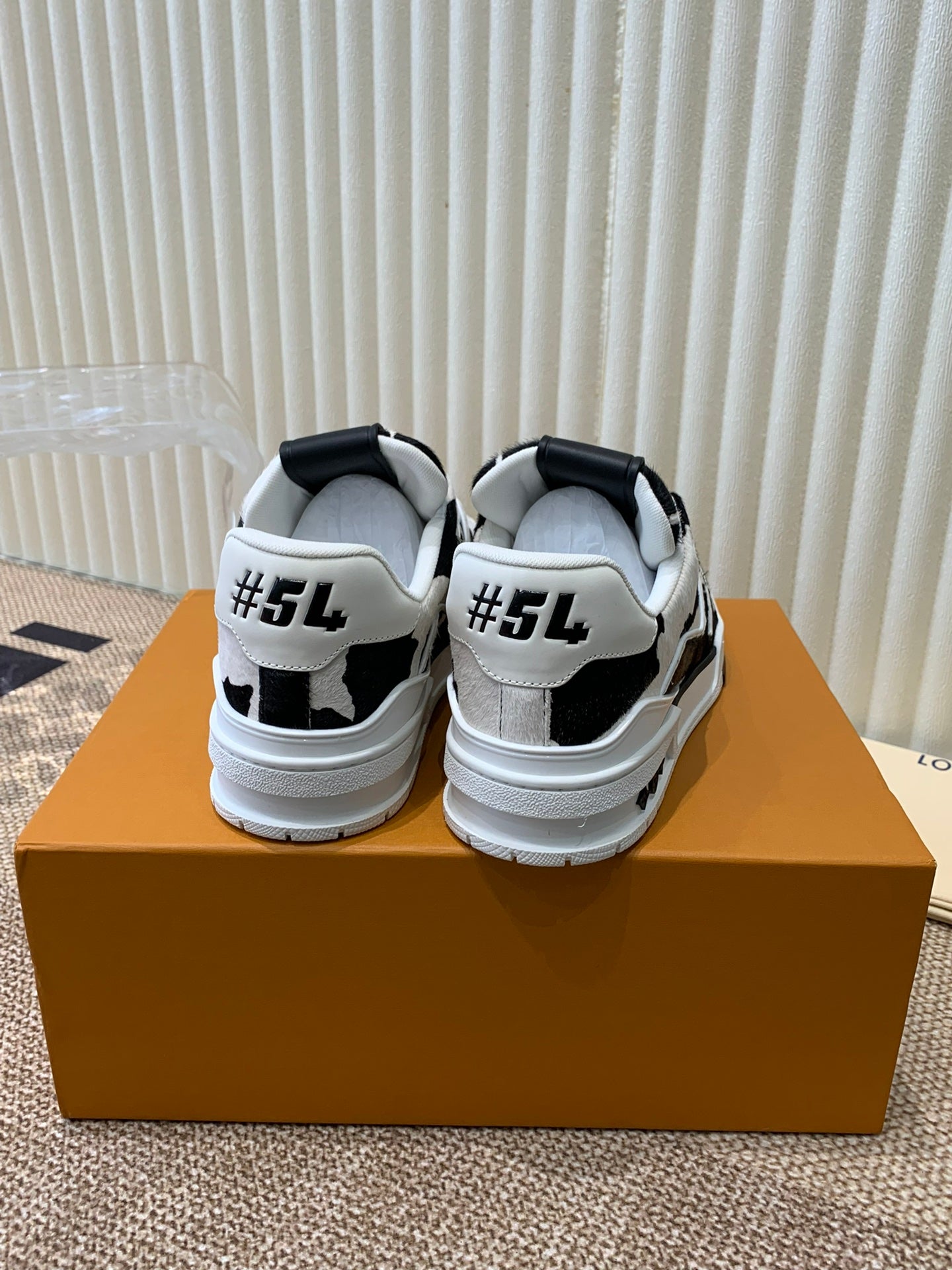 LV TRAINER SNEAKER BLACK MIX WHITE