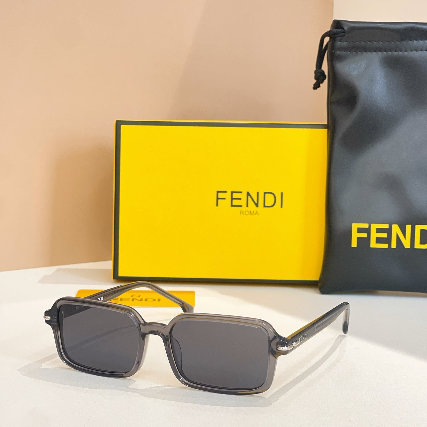 SELLERIA RECTANGULAR FRAME SUNGLASSES FE40174 IN ACETATE