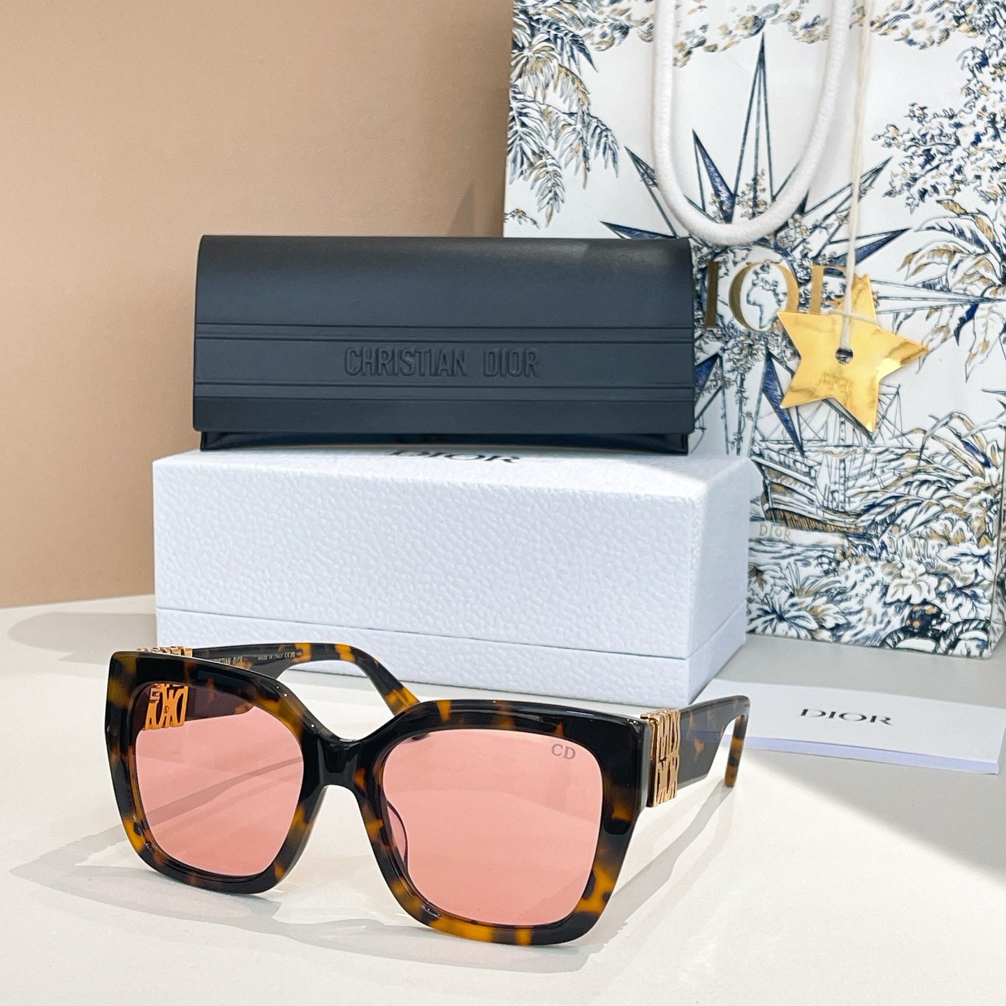 MONTAIGNE SUNGLASS MISSDIORS2F 581617 IN ACETATE