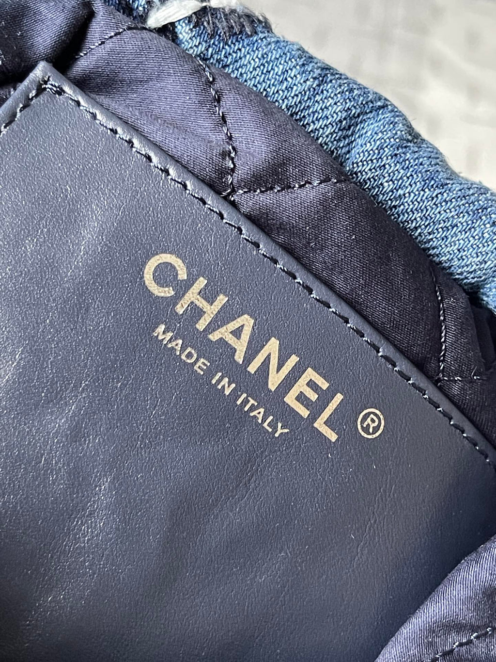 CC MINI 20 CROSSBODY BAG IN BLUE DENIM WITH CHAIN