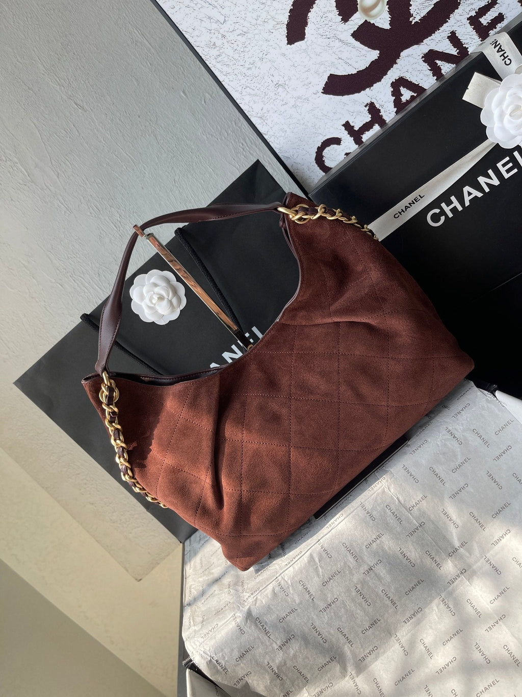 CHANEL 25S HOBO BAG 33 IN DARK BROWN SUEDE WITH GOLD HARDWARE