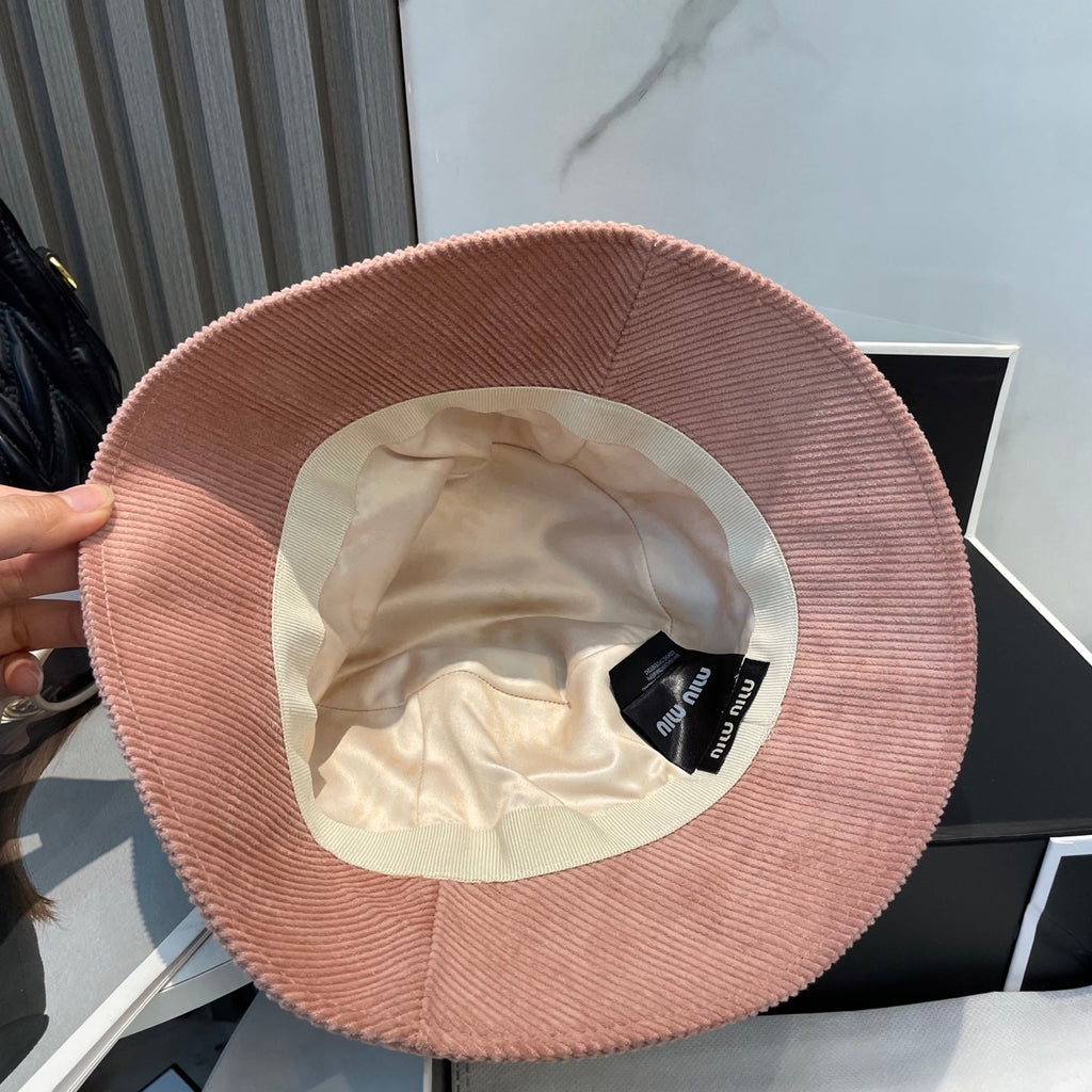 MM BUCKET IN PEACHY PINK VELVET WITH LOGO