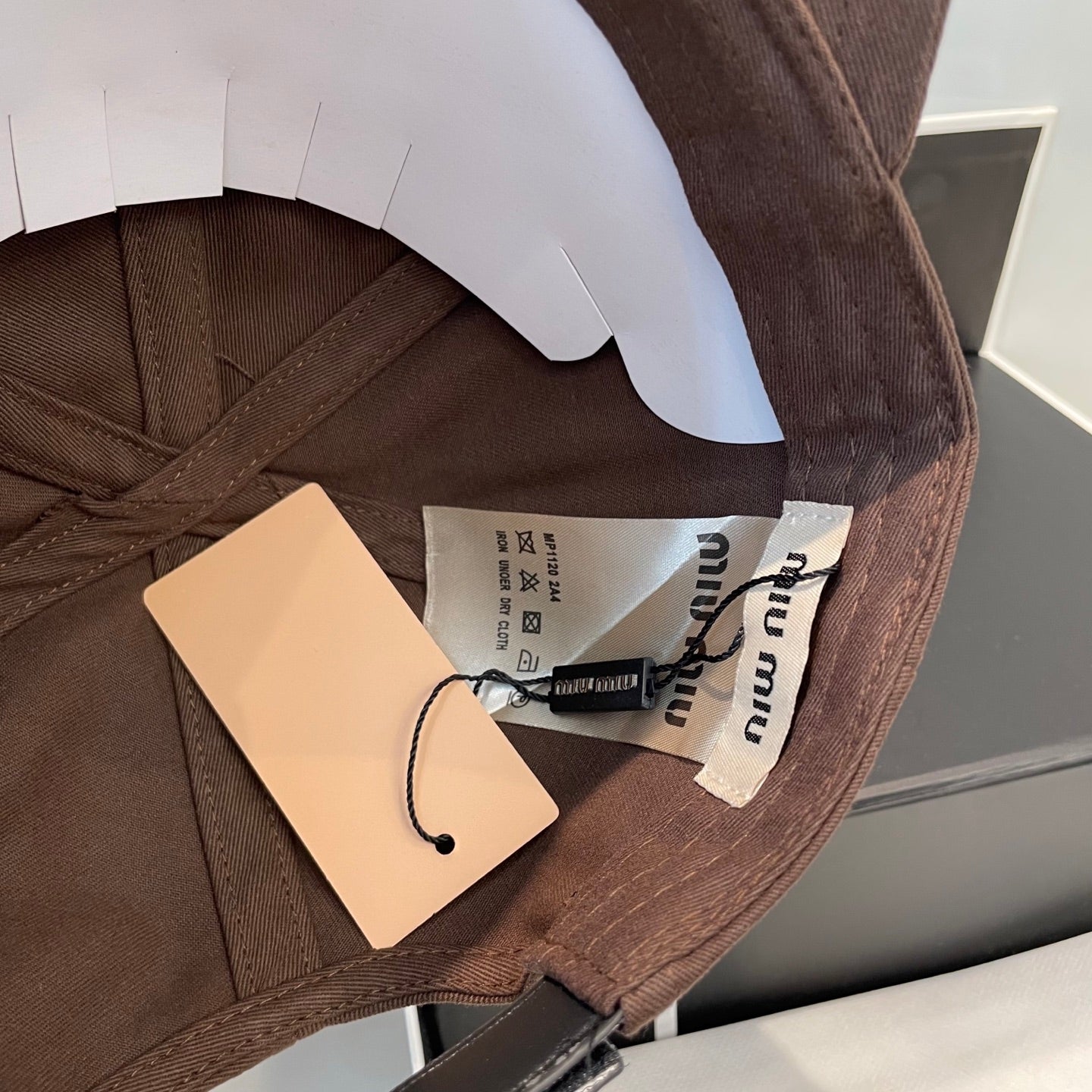 MM BASEBALL CAP IN BROWN ORANGE FABRIC BRAND EMBROIDERY