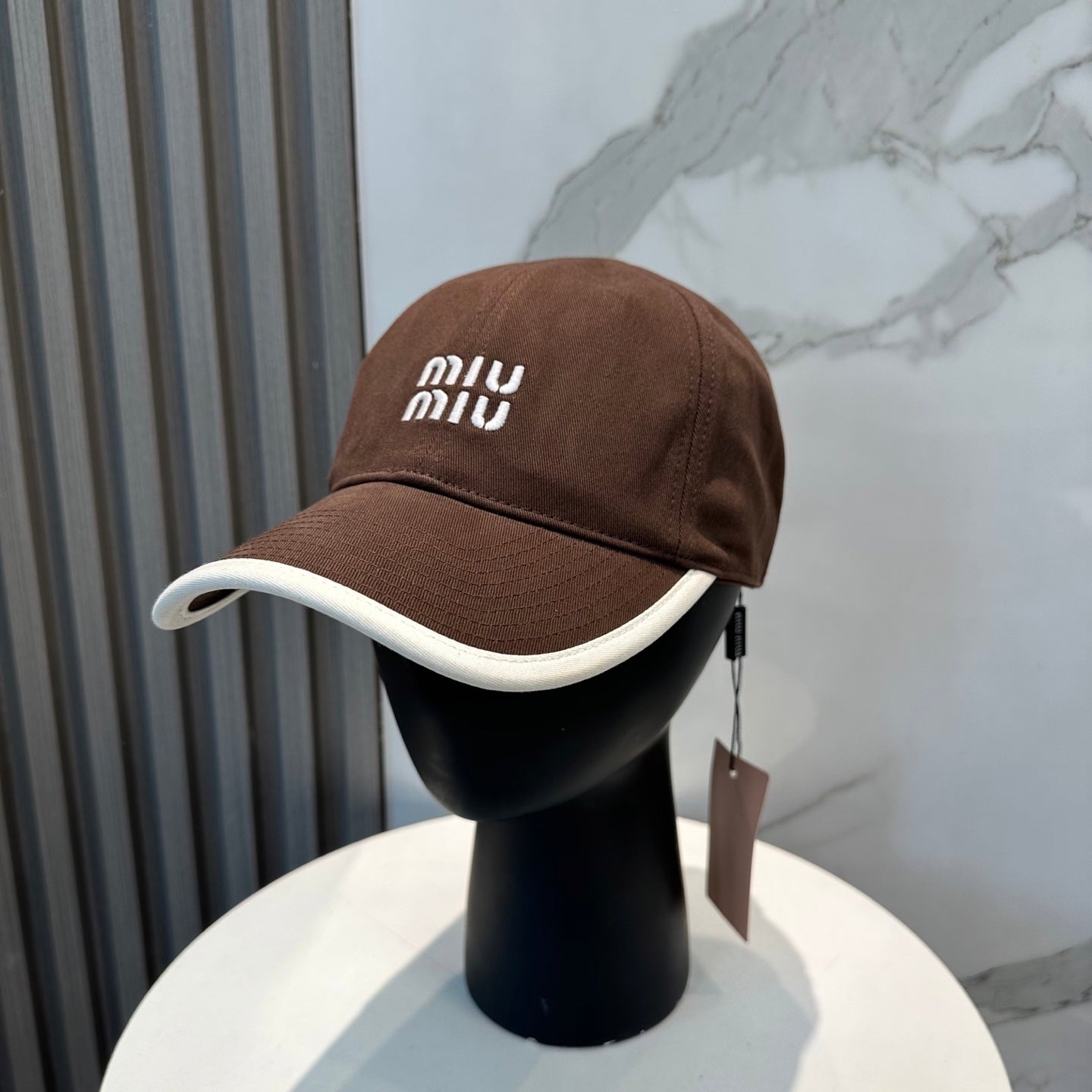MM BASEBALL CAP IN BROWN FABRIC STYLE 6