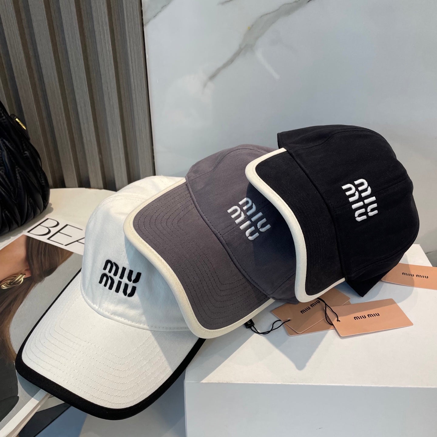 MM BASEBALL CAP IN GREY FABRIC STYLE 3