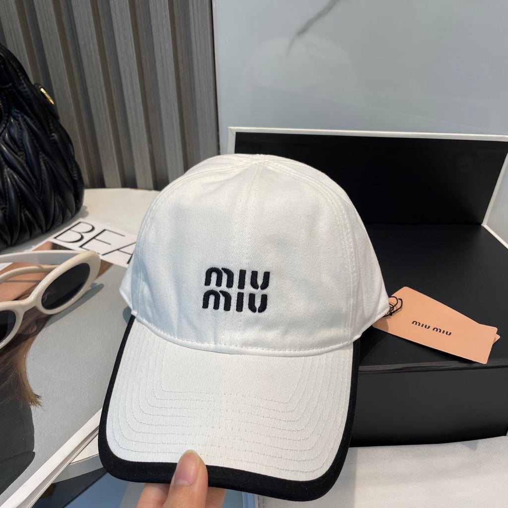 MM BASEBALL CAP IN WHITE AND BLACK FABRIC STYLE 1