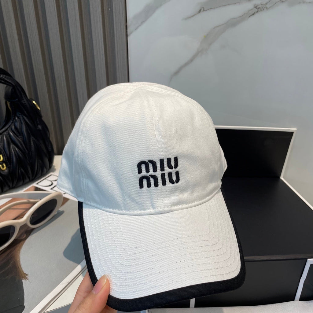 MM BASEBALL CAP IN WHITE AND BLACK FABRIC STYLE 1