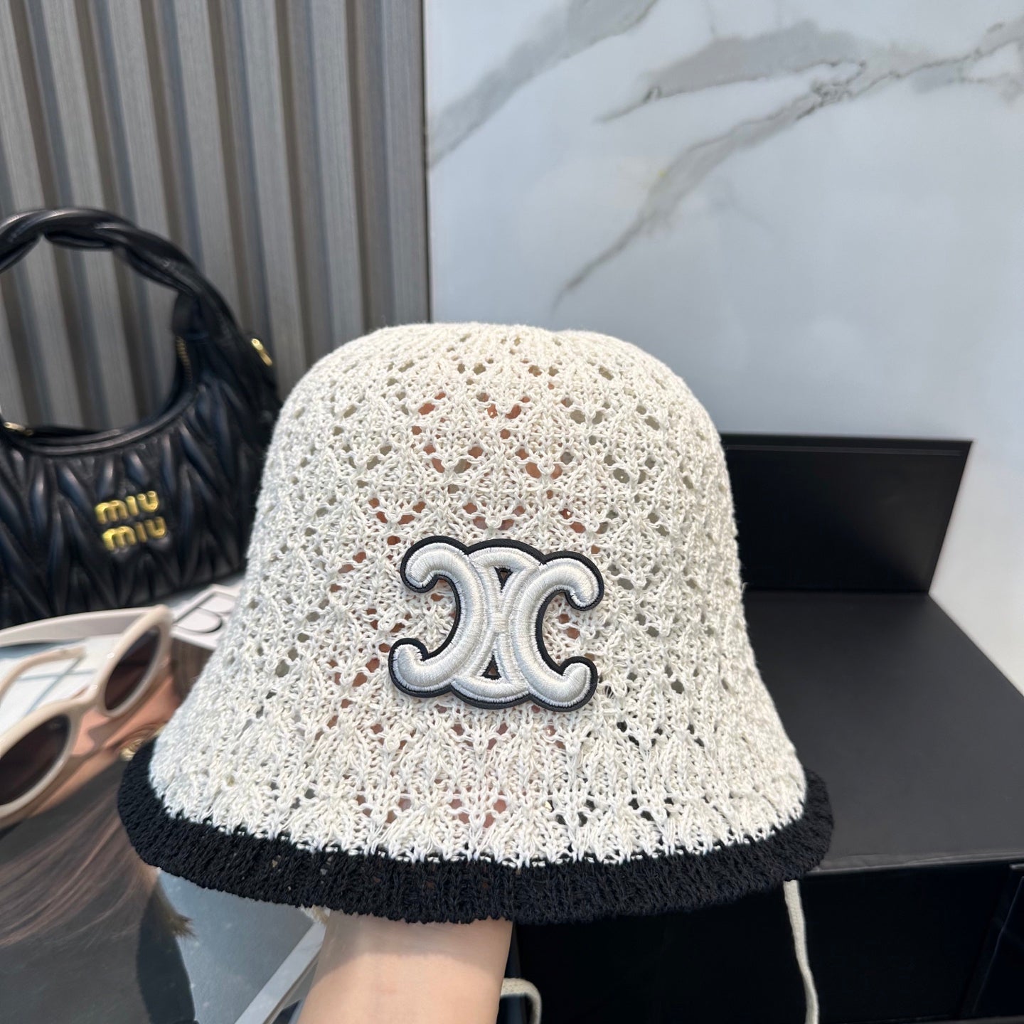 BUCKET HAT MODEL 652272 IN BLACK AND WHITE CROCHET