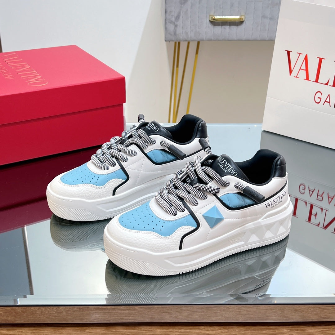 VALENTINO 25S GARAVANI ONE STUD XL PLATFORM SNEAKERS IN WHITE MIX BLUE LAMBSKIN STYLE 6