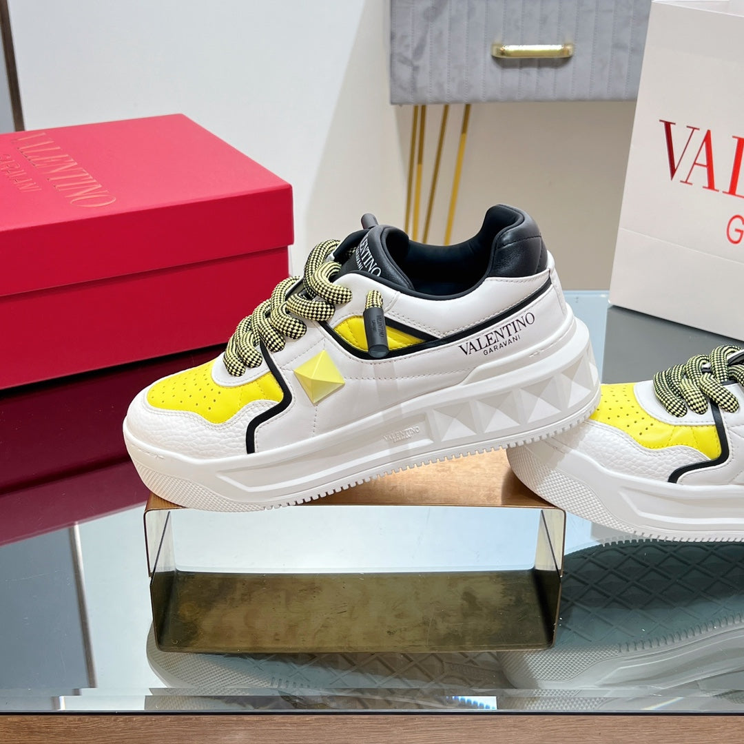 VALENTINO 25S GARAVANI ONE STUD XL PLATFORM SNEAKERS IN WHITE MIX YELLOW LAMBSKIN STYLE 5